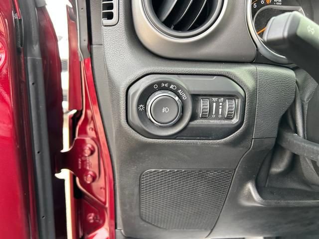 Used 2021 Jeep Wrangler Unlimited Sport image 24