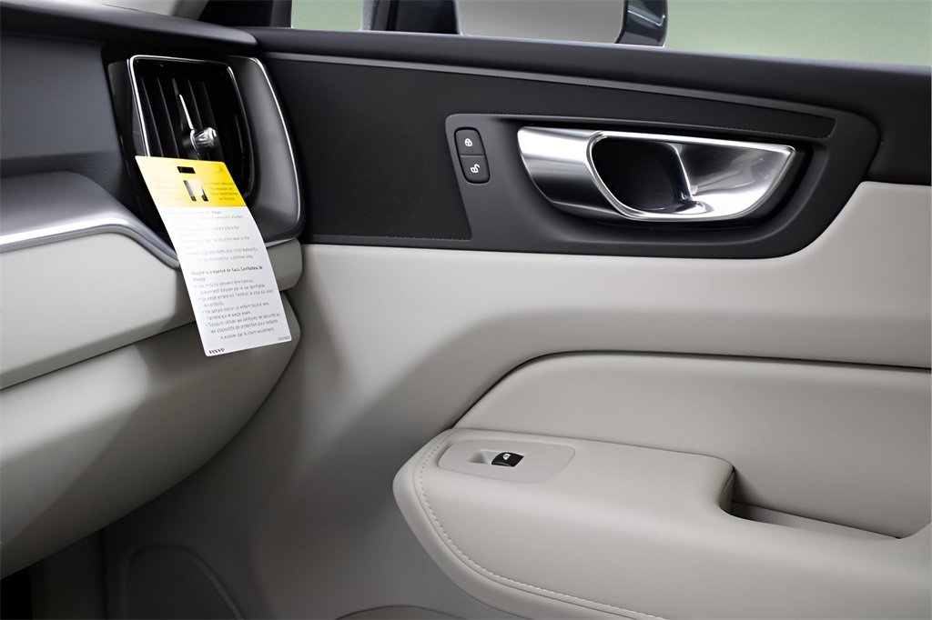 Certified 2025 Volvo XC60 T8 Core w/ Protection Package Premier image 24