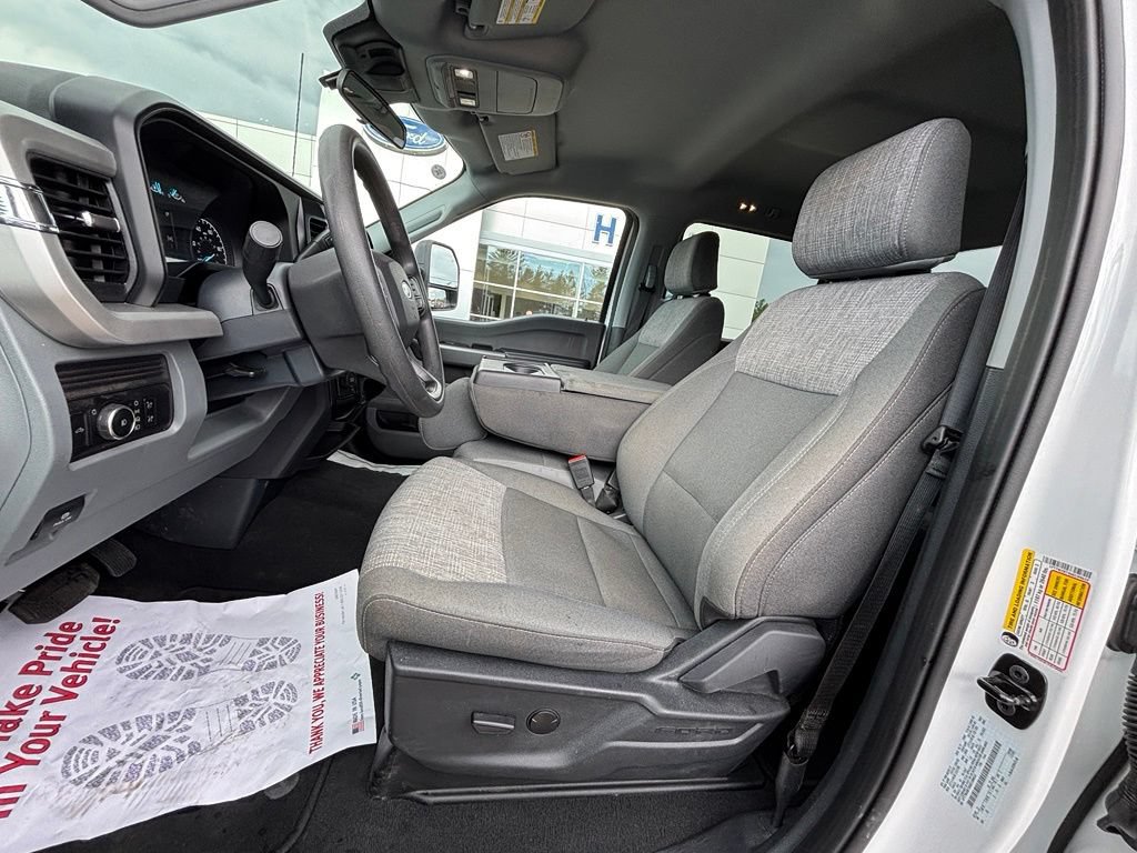 Used 2025 Ford F250 XLT AWD/4WD image 13