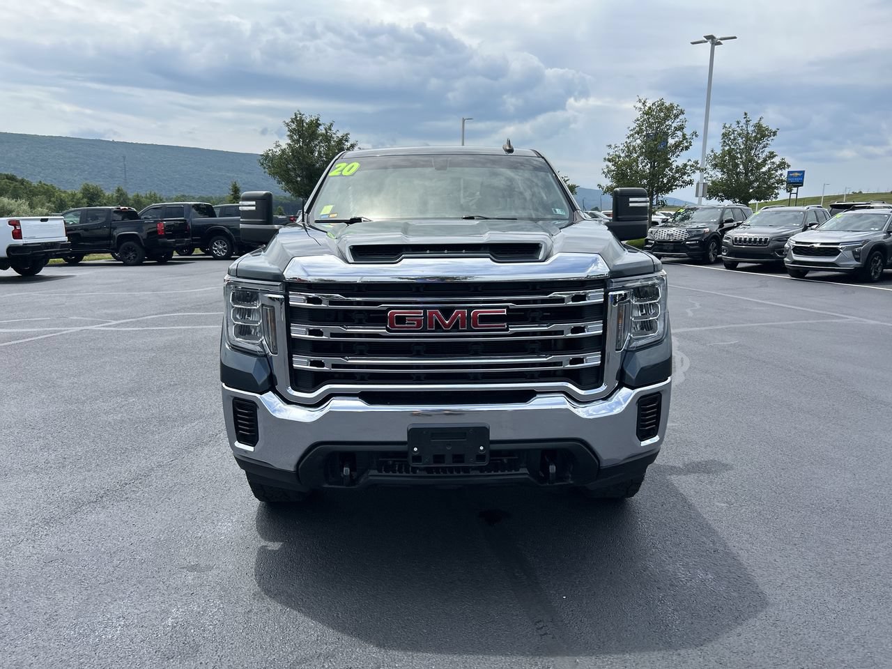 Used 2020 GMC Sierra 2500 SLE AWD/4WD image 2