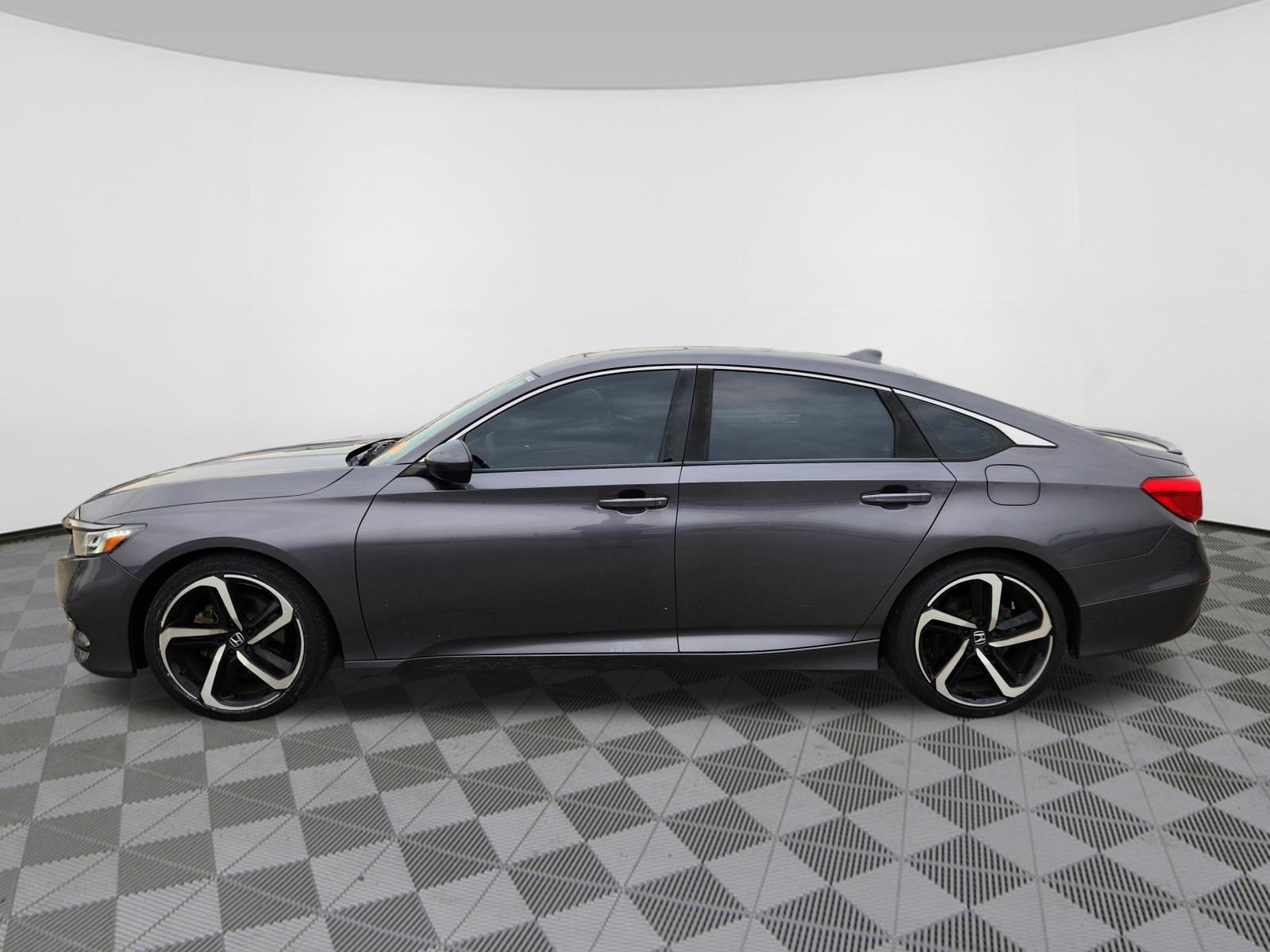 Used 2019 Honda Accord Sport image 5