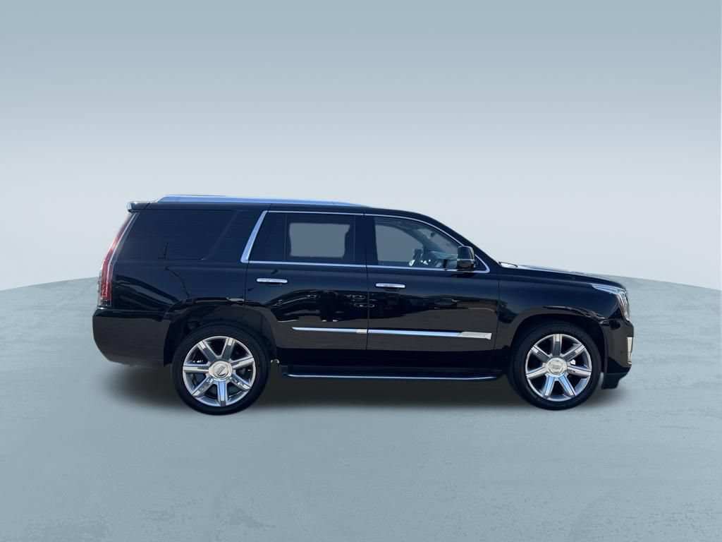 Used 2020 Cadillac Escalade Luxury RWD image 9