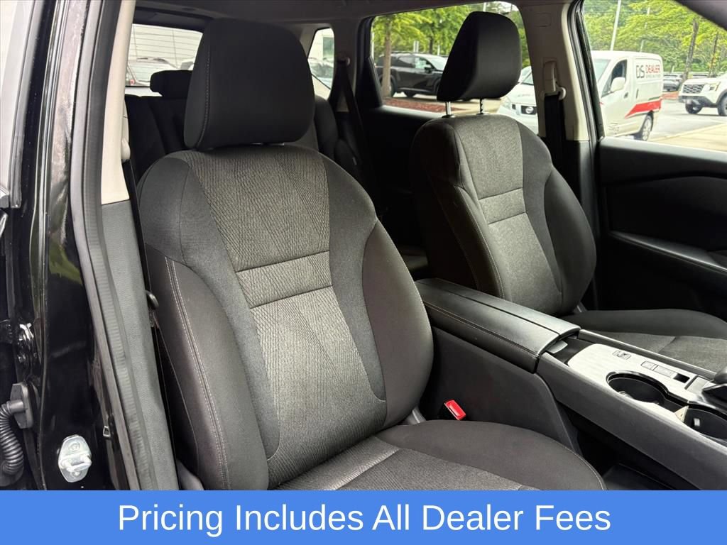 Certified 2025 Nissan Rogue SV FWD image 19