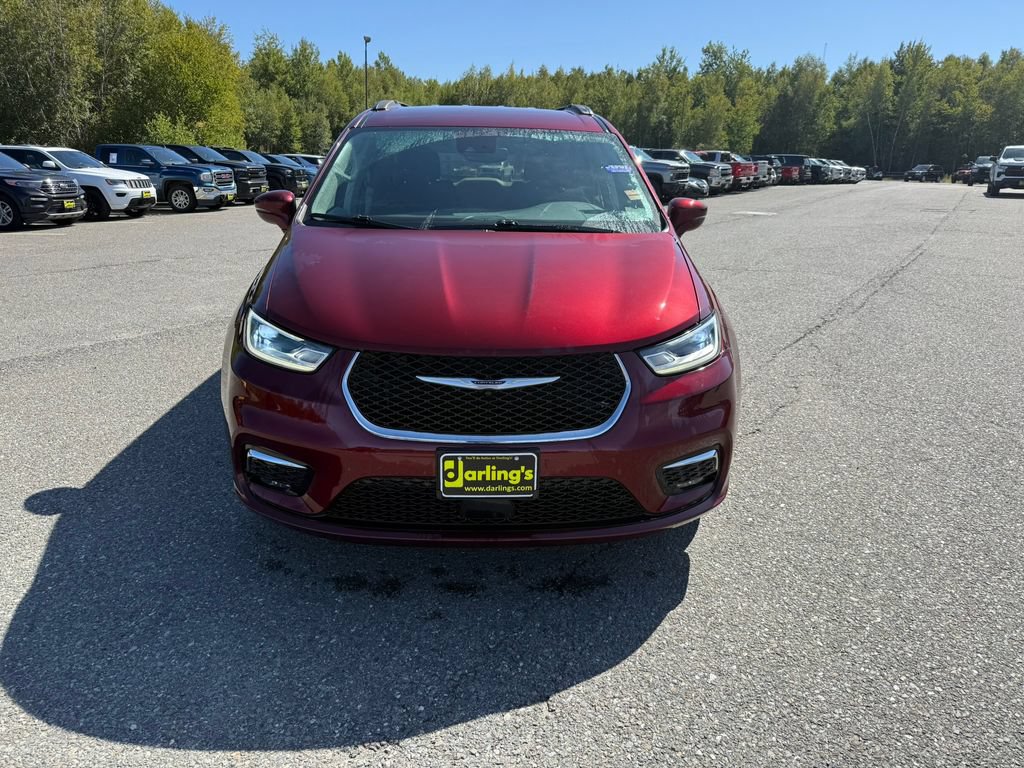Used 2021 Chrysler Pacifica Touring w/ Cold Weather Group AWD/4WD image 3
