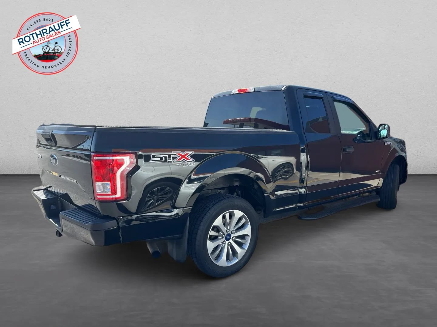 Used 2017 Ford F150 XL w/ Equipment Group 101A Mid AWD/4WD image 7