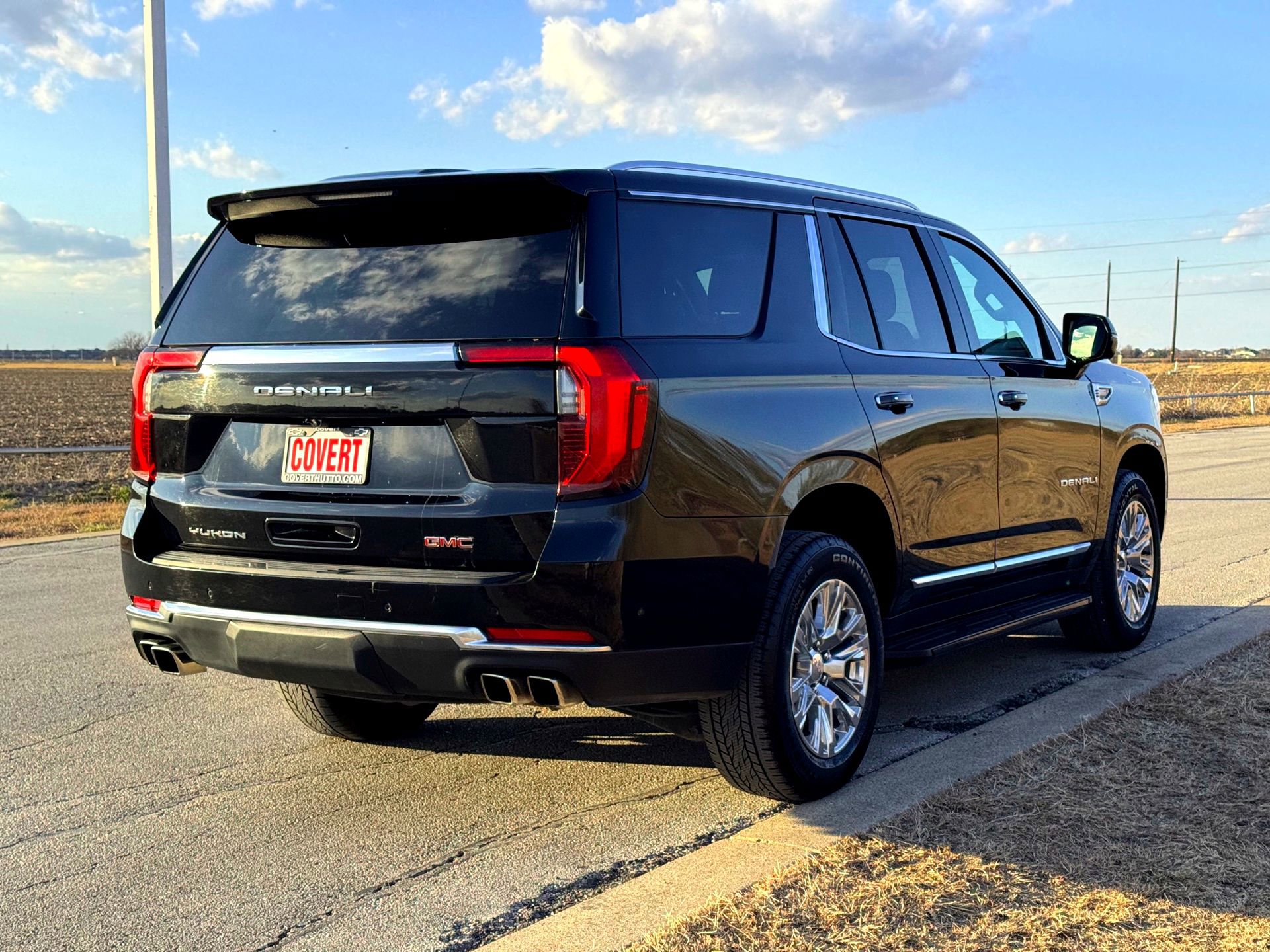 Used 2025 GMC Yukon Denali image 6