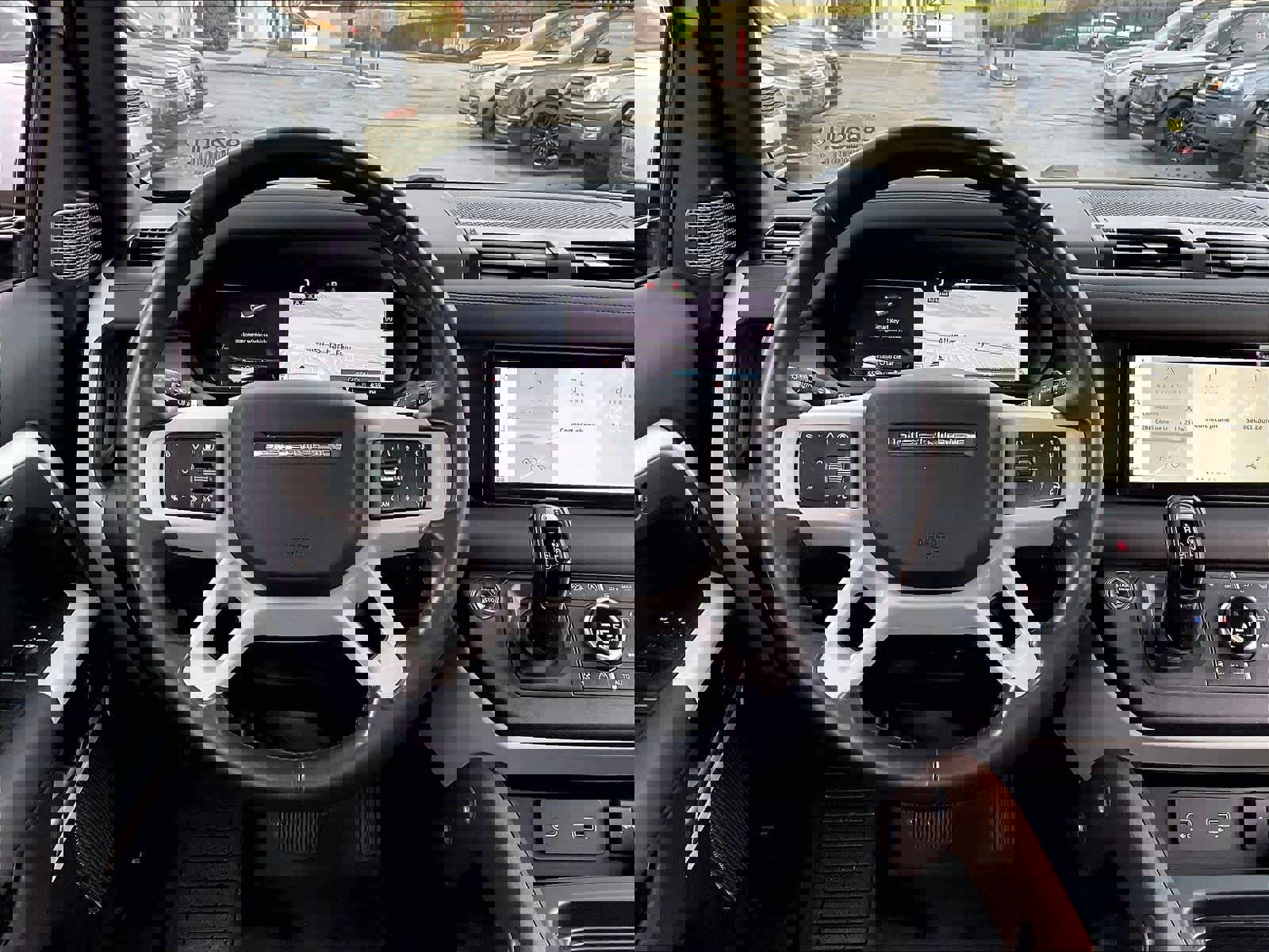 Used 2024 Land Rover Defender 110 S image 7