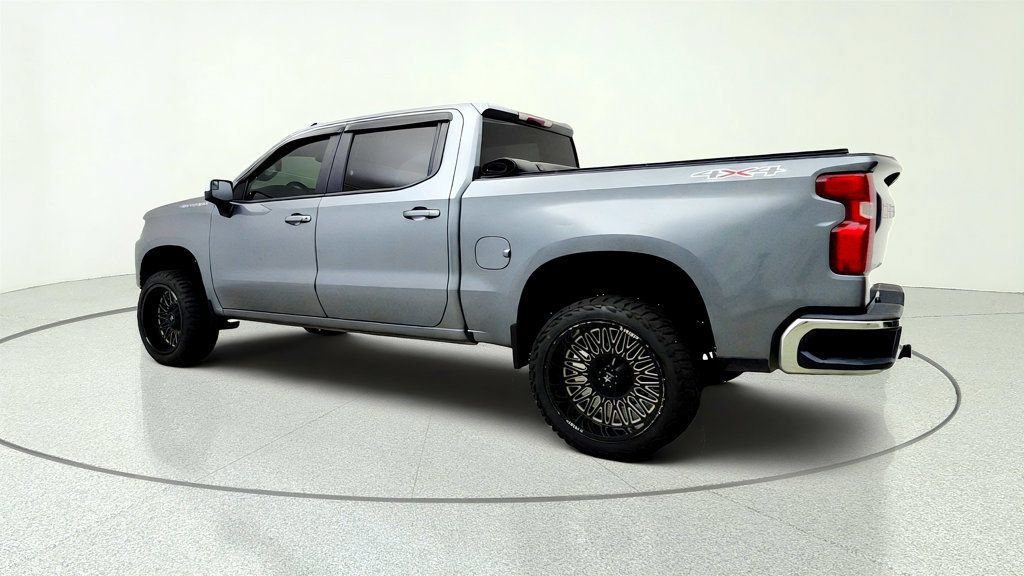 Used 2021 Chevrolet Silverado 1500 LT AWD/4WD image 7