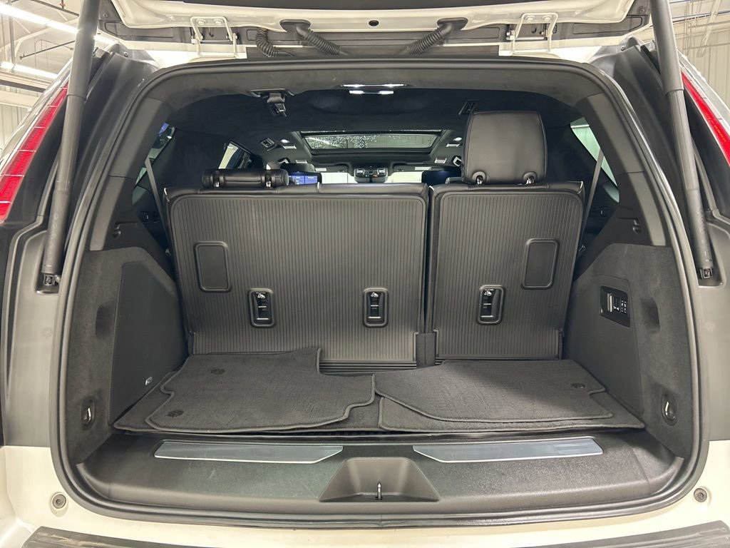 Used 2021 Cadillac Escalade Sport Platinum AWD/4WD image 34
