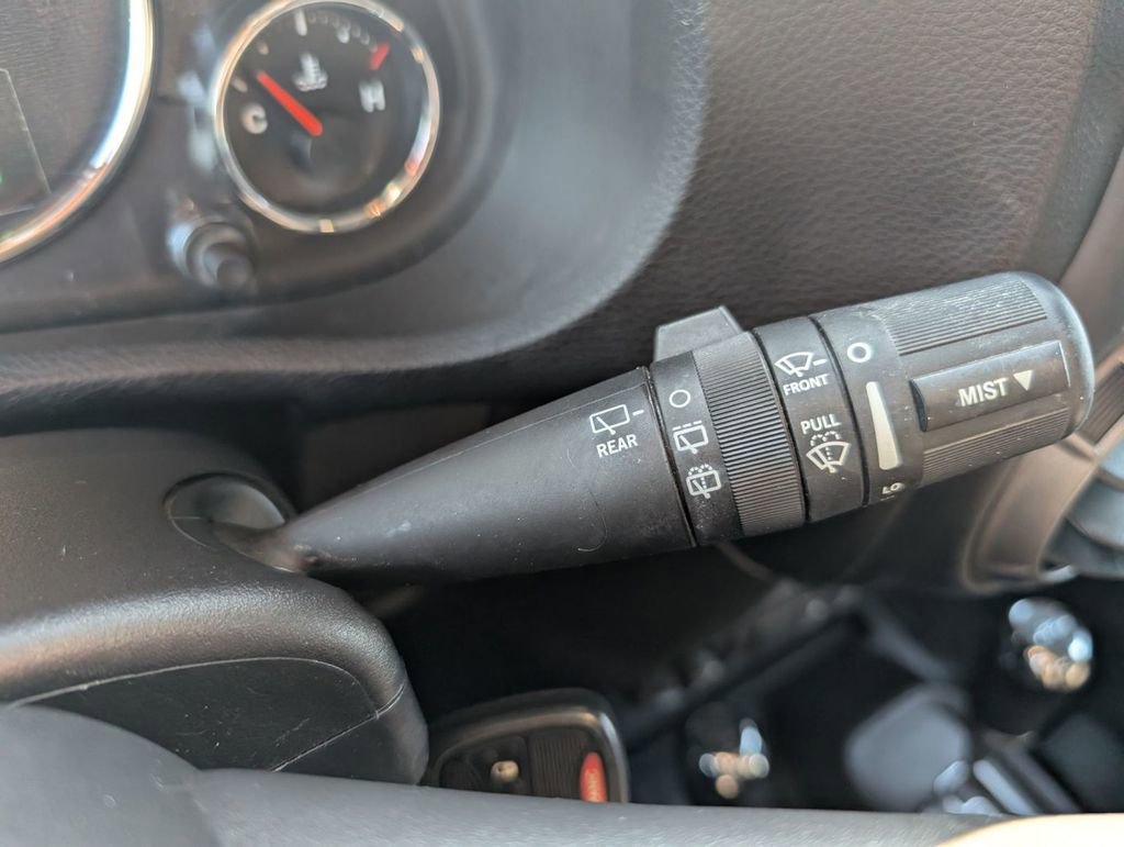 Used 2018 Jeep Wrangler Sport w/ Quick Order Package 24W image 30