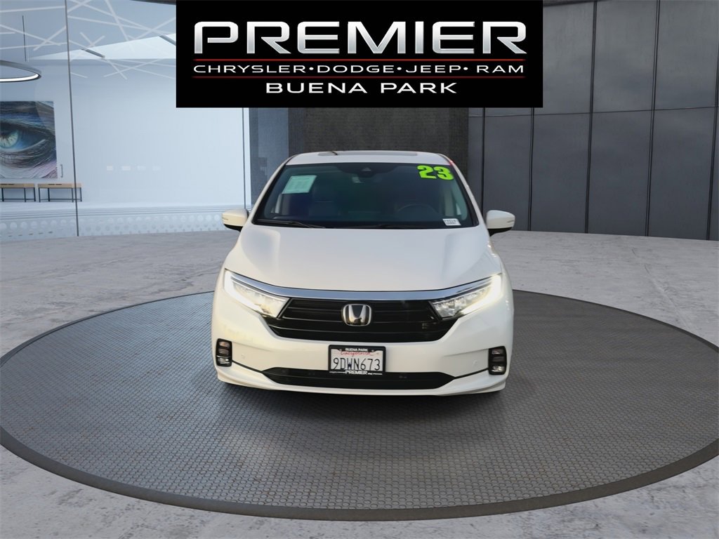 Used 2023 Honda Odyssey Elite image 3