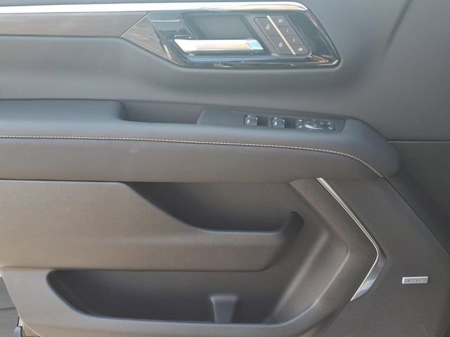 New 2026 Chevrolet Suburban Premier AWD/4WD image 13