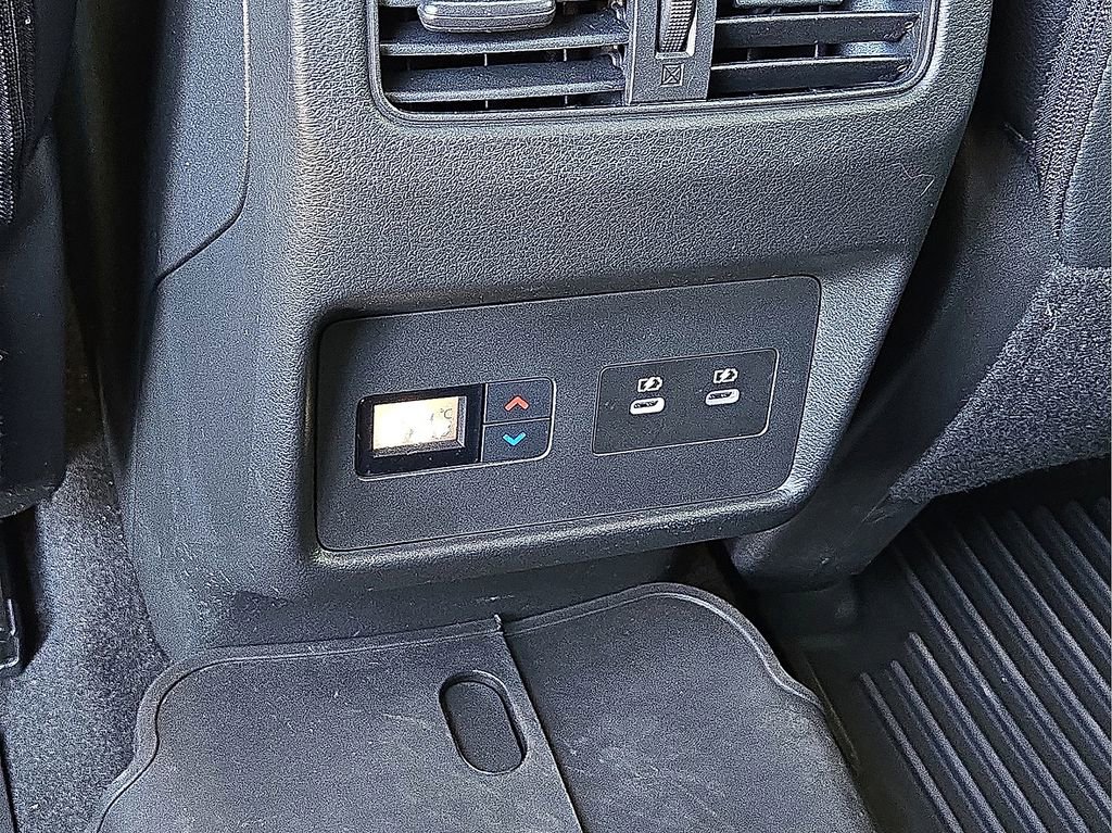 Used 2024 Nissan Rogue SL w/ SL Premium Package image 16