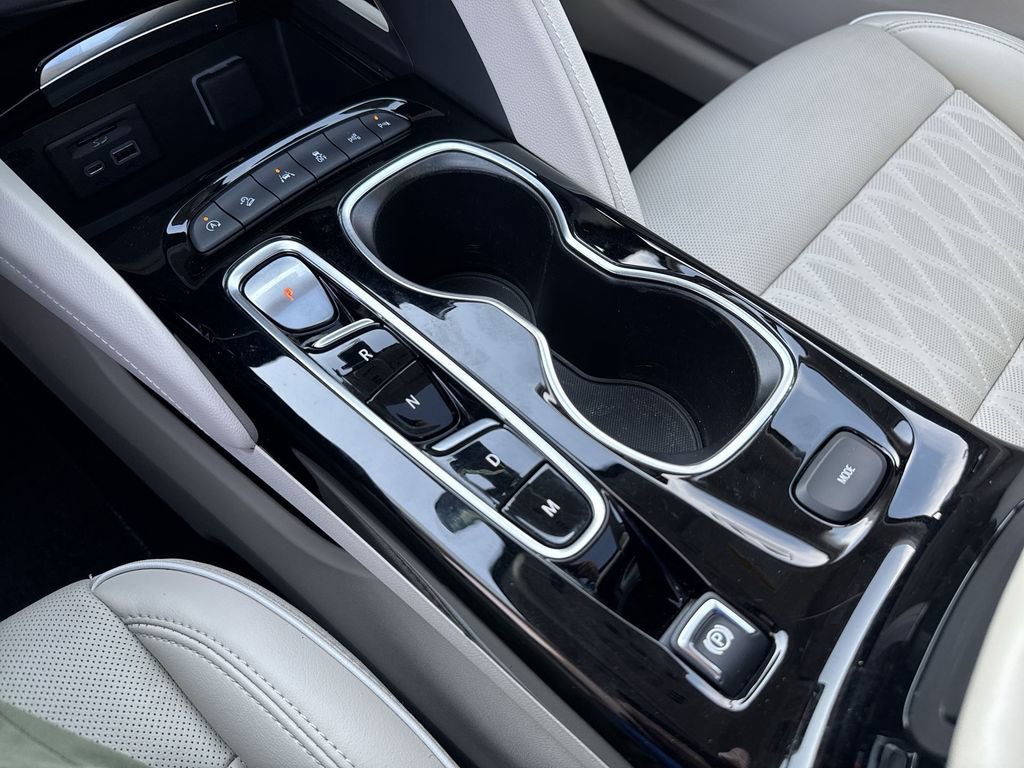 Certified 2023 Buick Envision Avenir AWD/4WD image 22