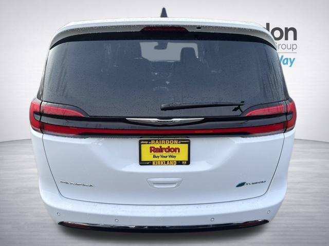 Used 2024 Chrysler Pacifica Limited FWD image 6