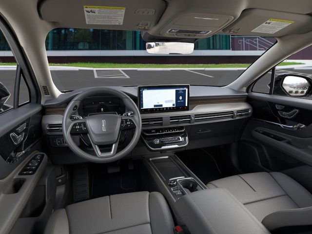 New 2025 Lincoln Corsair Reserve image 9