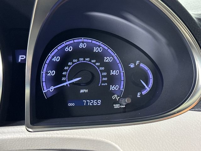 Used 2011 Toyota Avalon Limited image 18