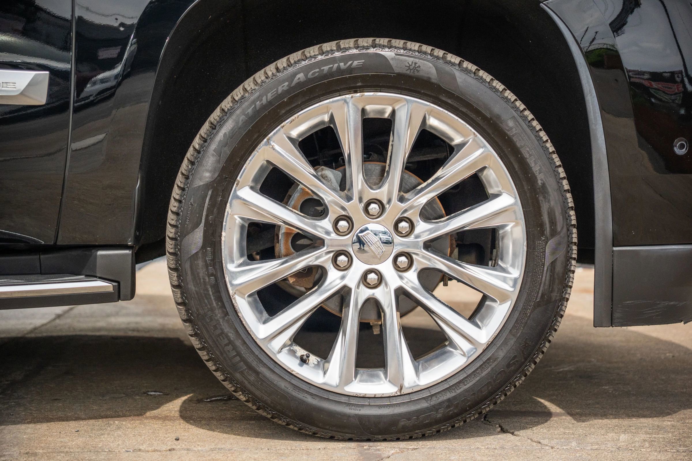 Used 2018 Cadillac Escalade Luxury image 31