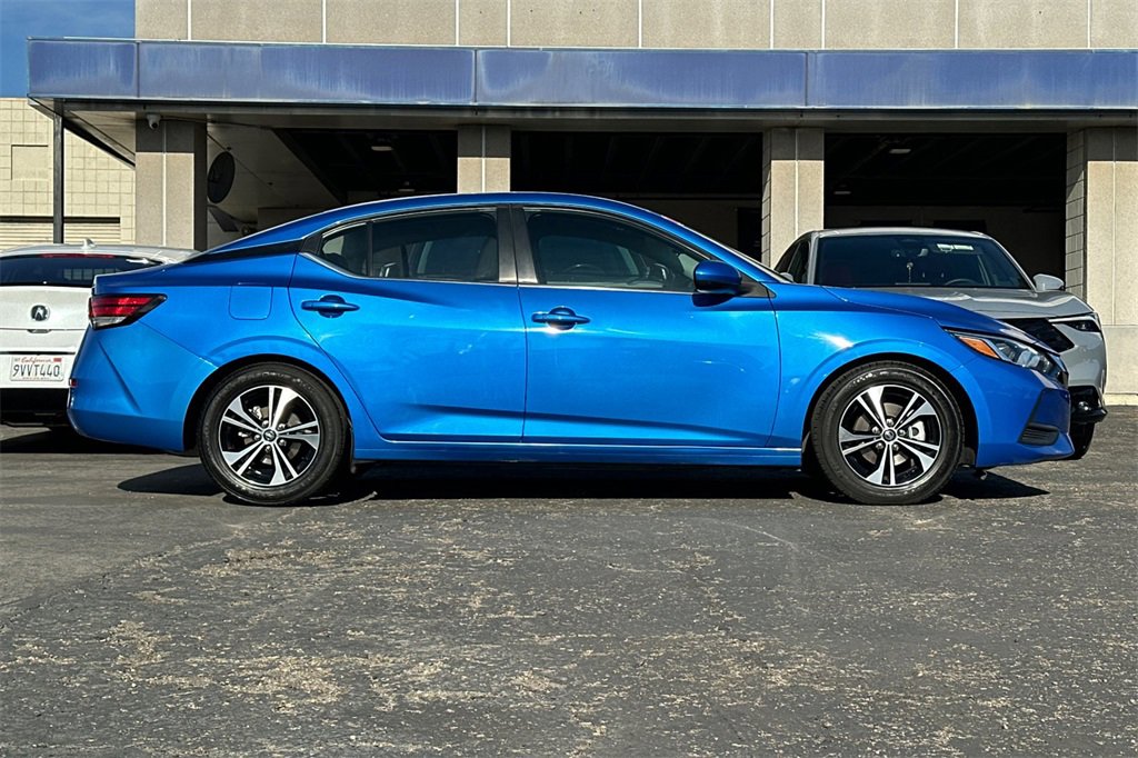 Used 2021 Nissan Sentra SV image 3