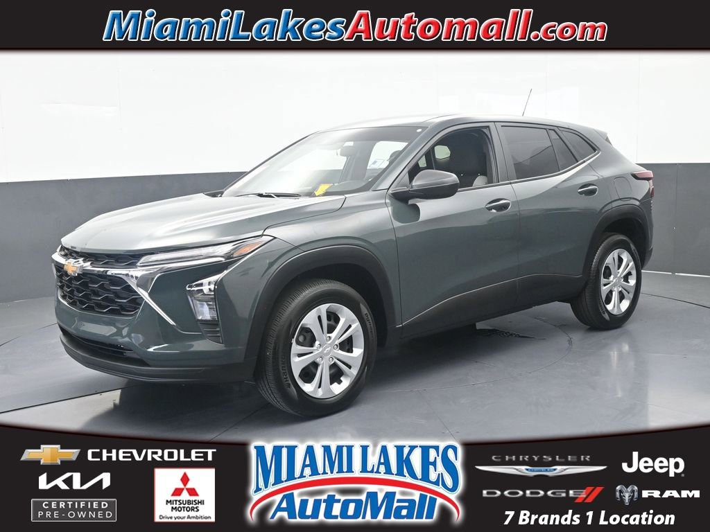 Used 2025 Chevrolet Trax LS