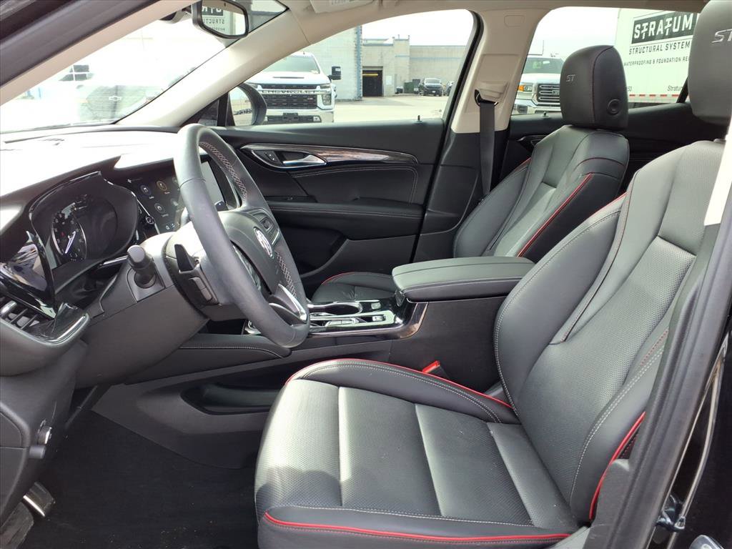 Used 2023 Buick Envision Essence w/ Sport Touring Package image 24