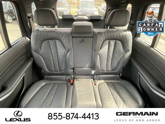 Used 2022 BMW X7 xDrive40i w/ M Sport Package image 16