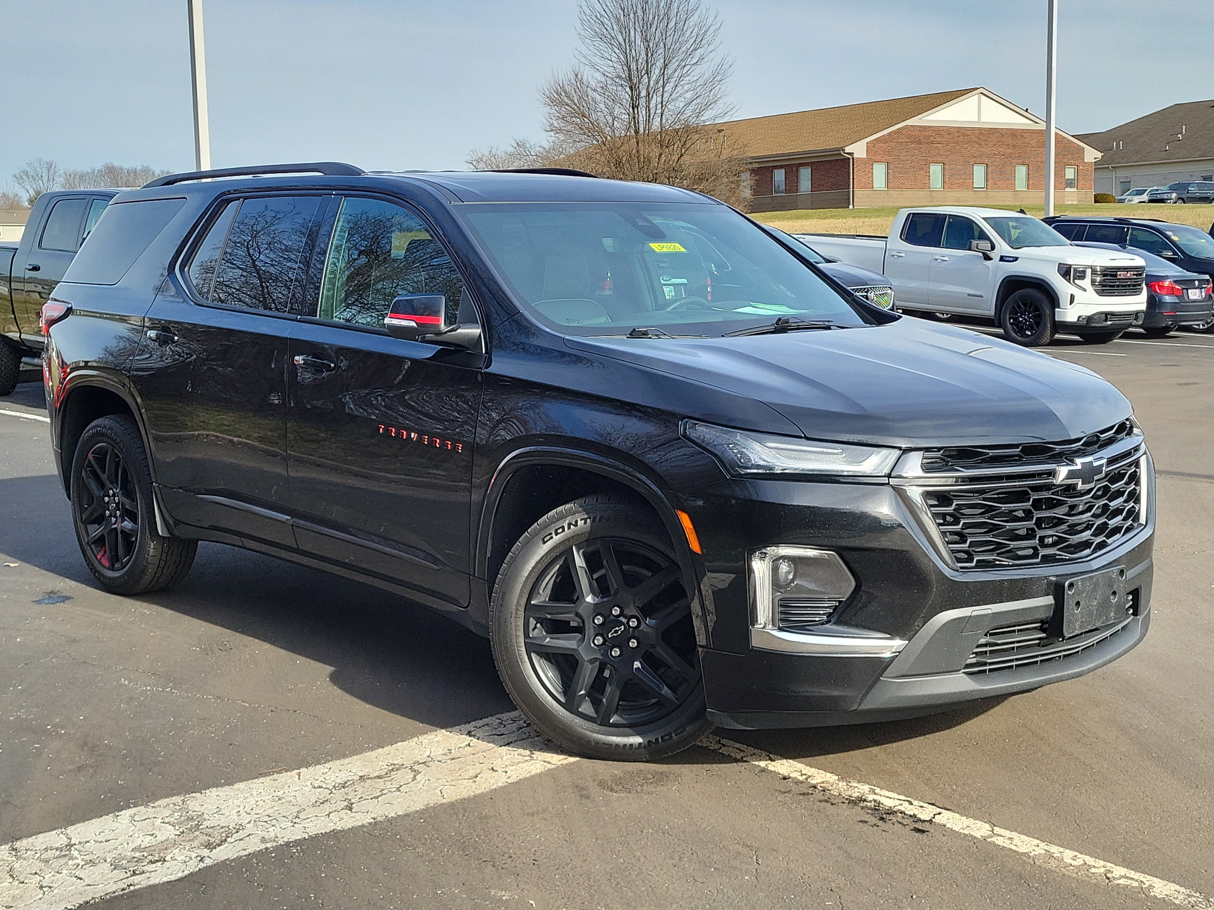 Used 2023 Chevrolet Traverse Premier w/ Redline Edition image 29
