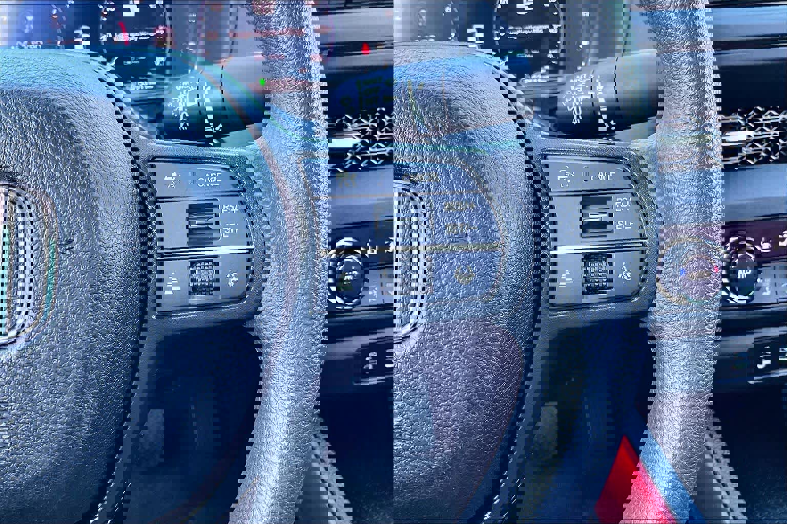 Used 2023 Honda Accord EX image 23