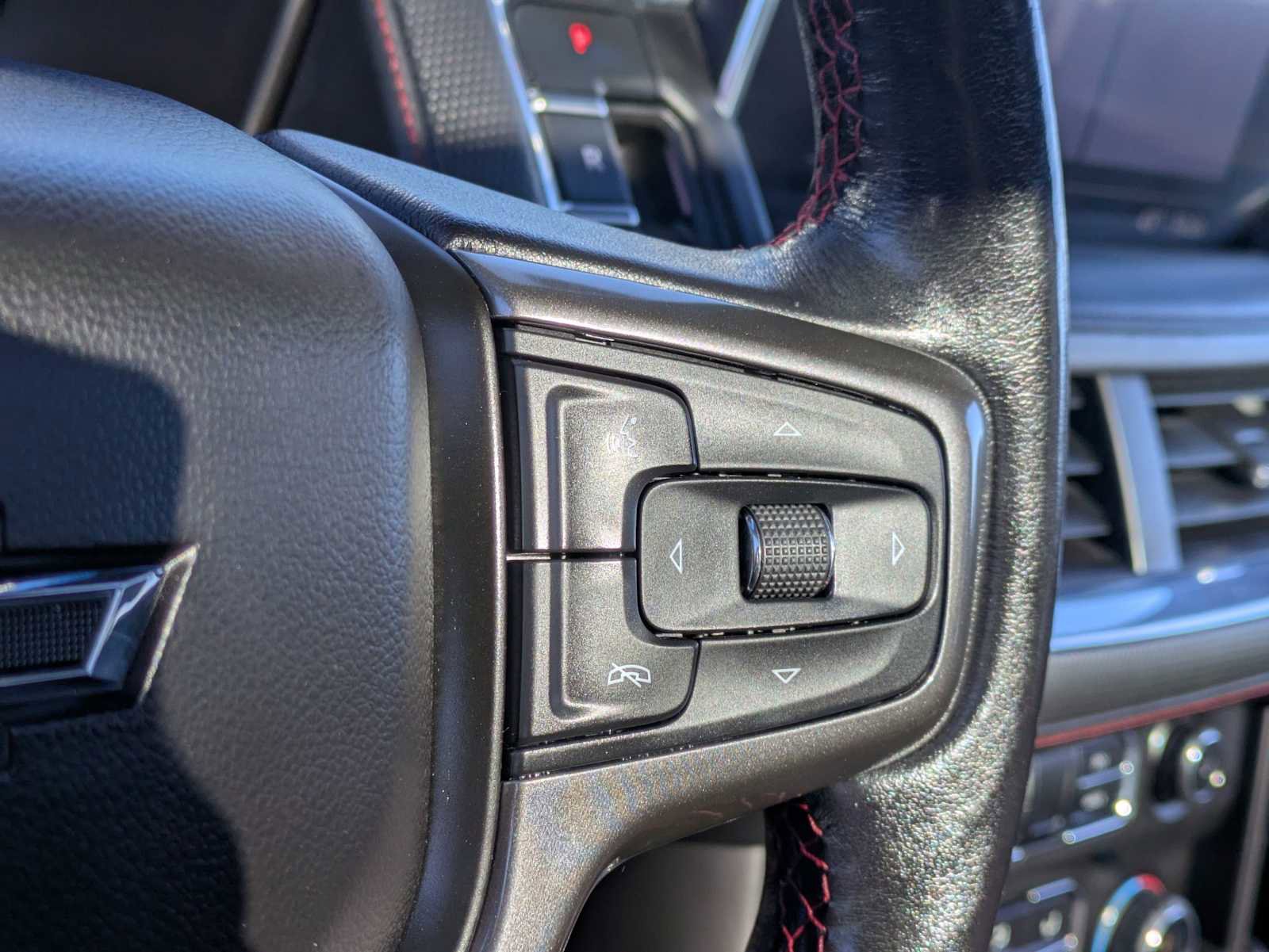 Used 2021 Chevrolet Tahoe RST w/ Luxury Package image 27