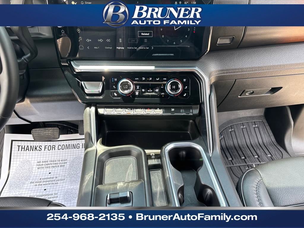 Used 2024 GMC Sierra 3500 Denali w/ Denali Reserve Package image 21