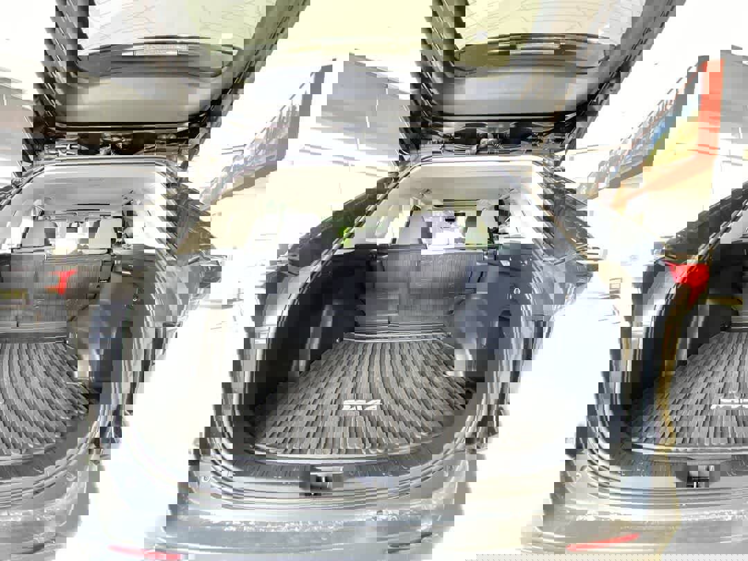 Used 2021 Toyota RAV4 XLE w/ Convenience Package image 26