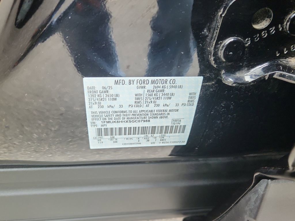 Used 2025 Ford Explorer Platinum w/ LUX Leather Package image 21