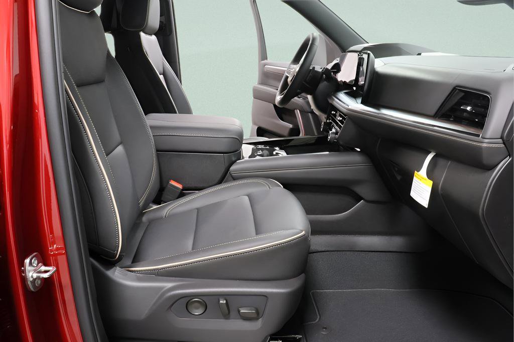 New 2026 Chevrolet Suburban Premier image 33