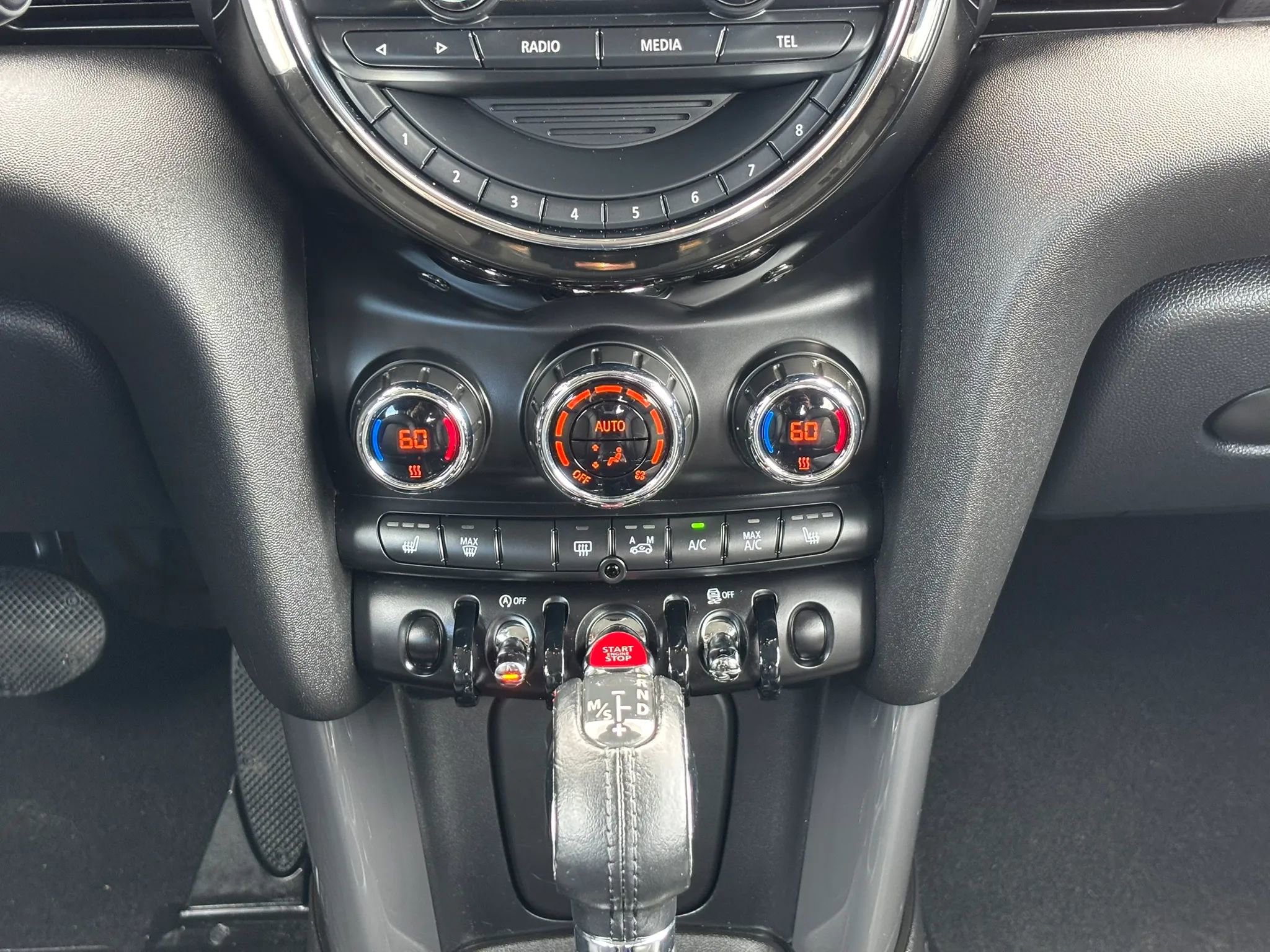 Used 2015 MINI Cooper 2-Door Hardtop FWD image 22