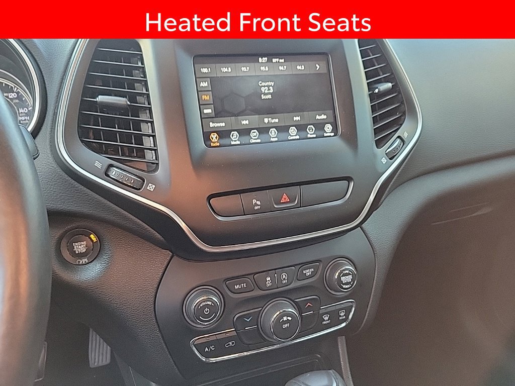 Used 2019 Jeep Cherokee Latitude Plus w/ Cold Weather Group AWD/4WD image 8
