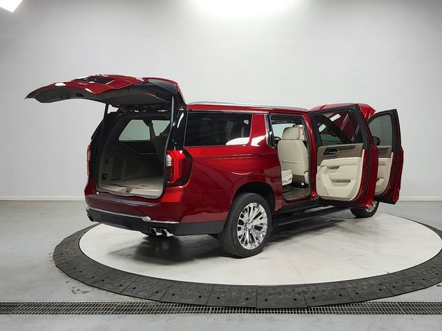 Used 2025 GMC Yukon XL Denali w/ Sun & Power Step Package RWD image 15