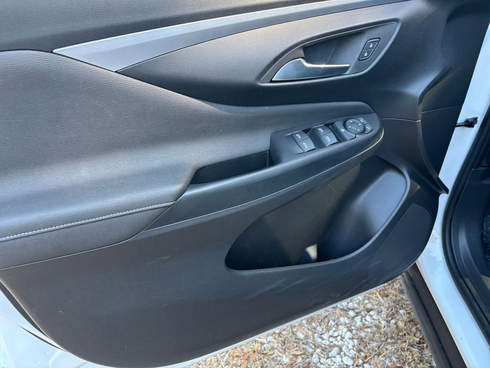 Used 2025 Buick Envista Preferred image 20