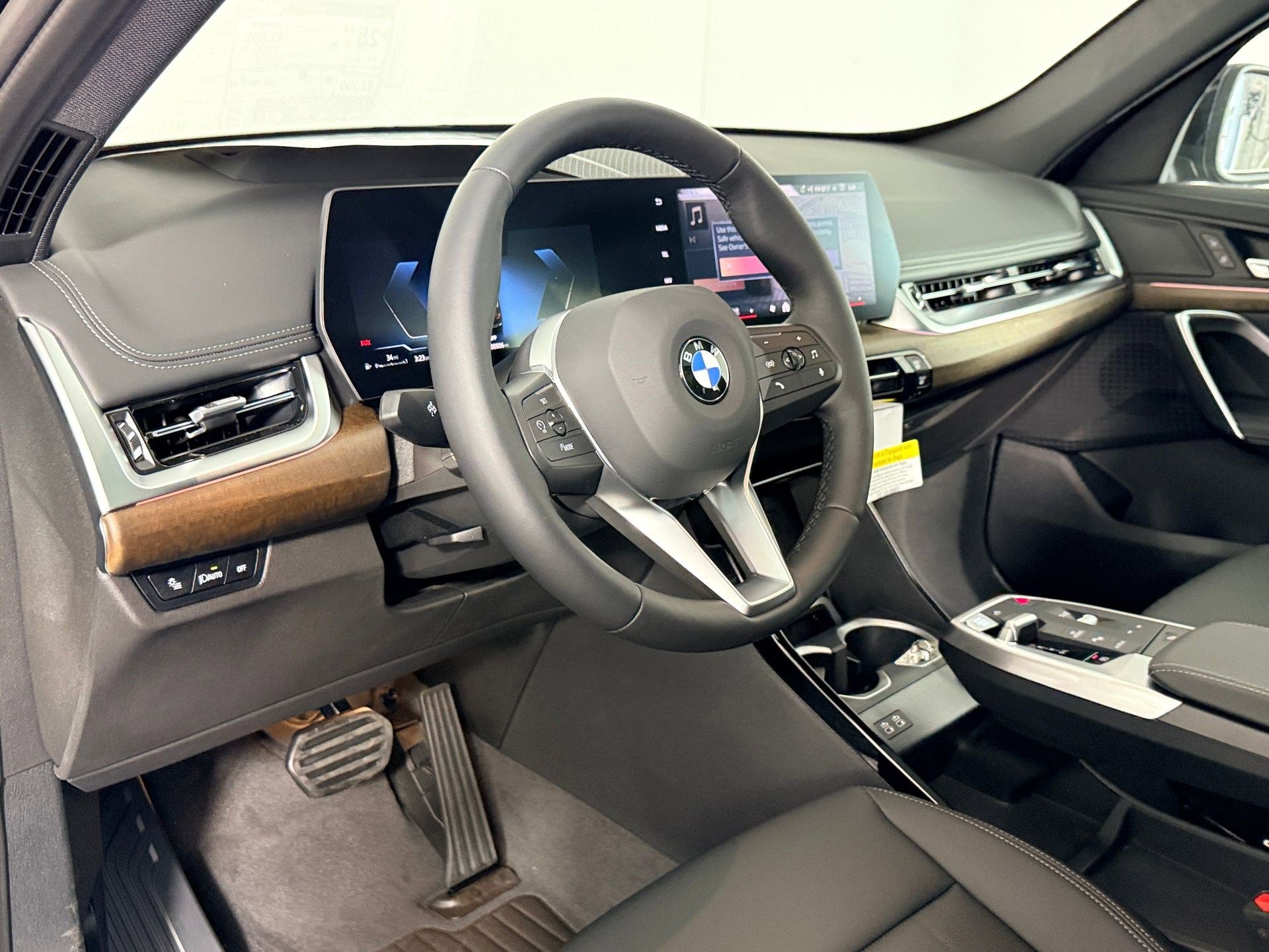 Used 2026 BMW X1 xDrive28i w/ Technology Package image 42