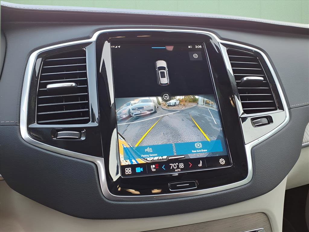 Used 2023 Volvo XC90 B6 Ultimate w/ Protection Package Premier image 19
