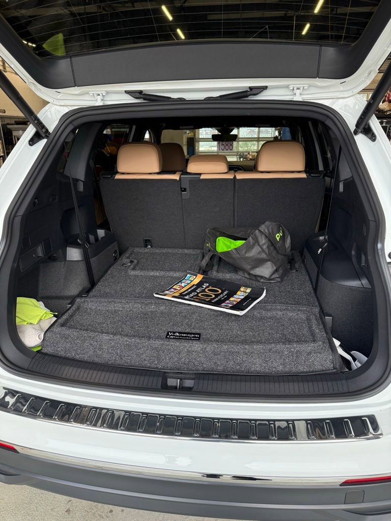 Used 2024 Volkswagen Tiguan SE image 70