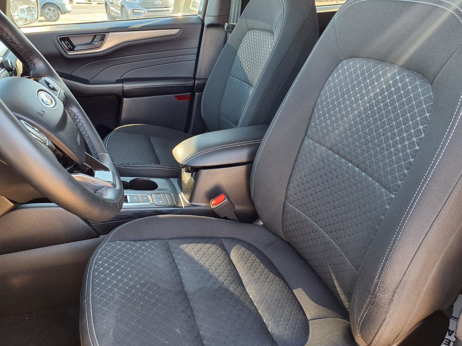 Certified 2023 Ford Escape Active image 3