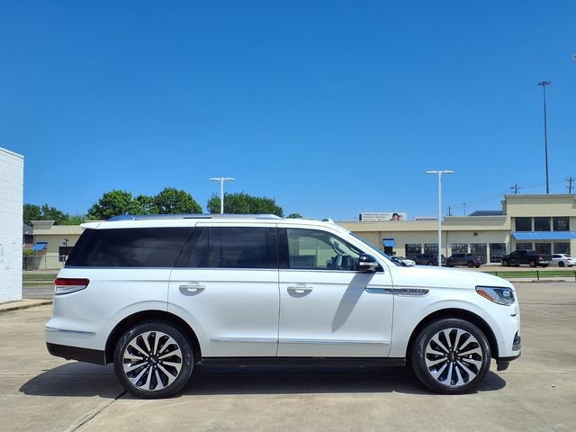 Used 2023 Lincoln Navigator Reserve AWD/4WD image 20