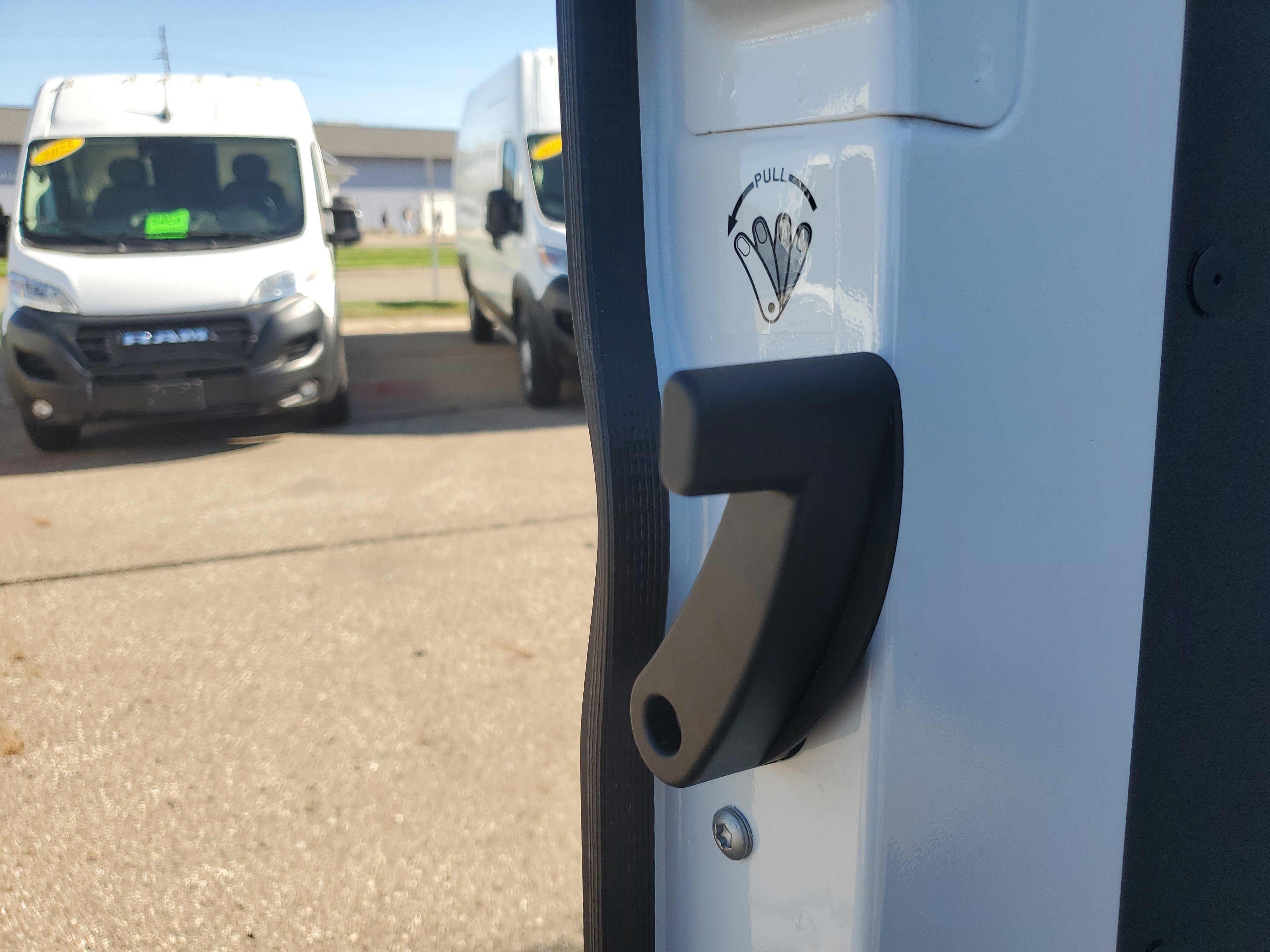 Used 2025 RAM ProMaster 2500 w/ Convenience Group image 25