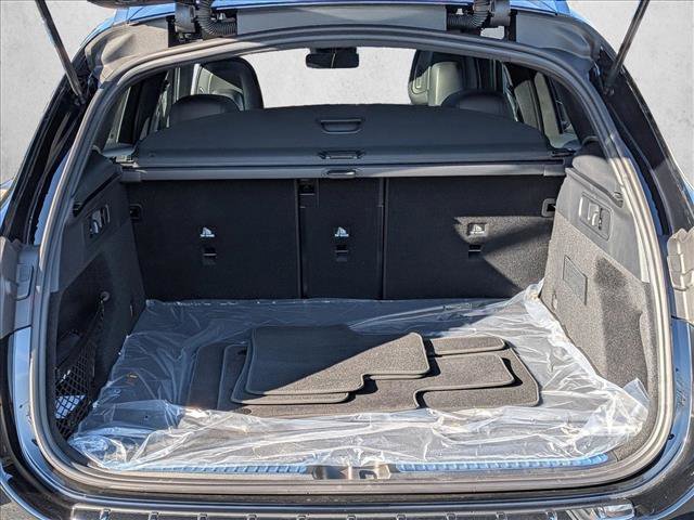 Used 2026 Mercedes-Benz GLC 300 4MATIC image 5