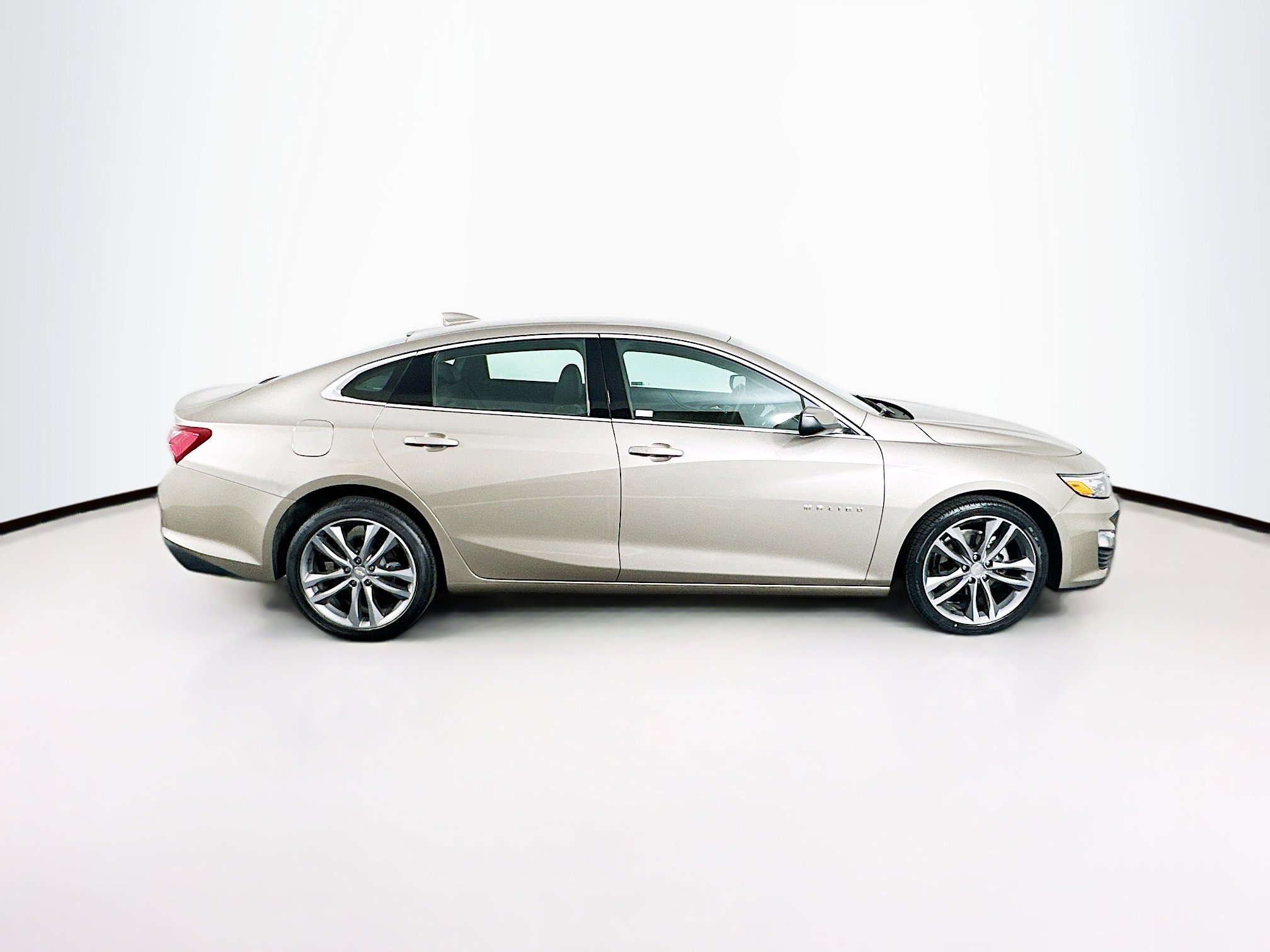 Used 2024 Chevrolet Malibu LT image 10