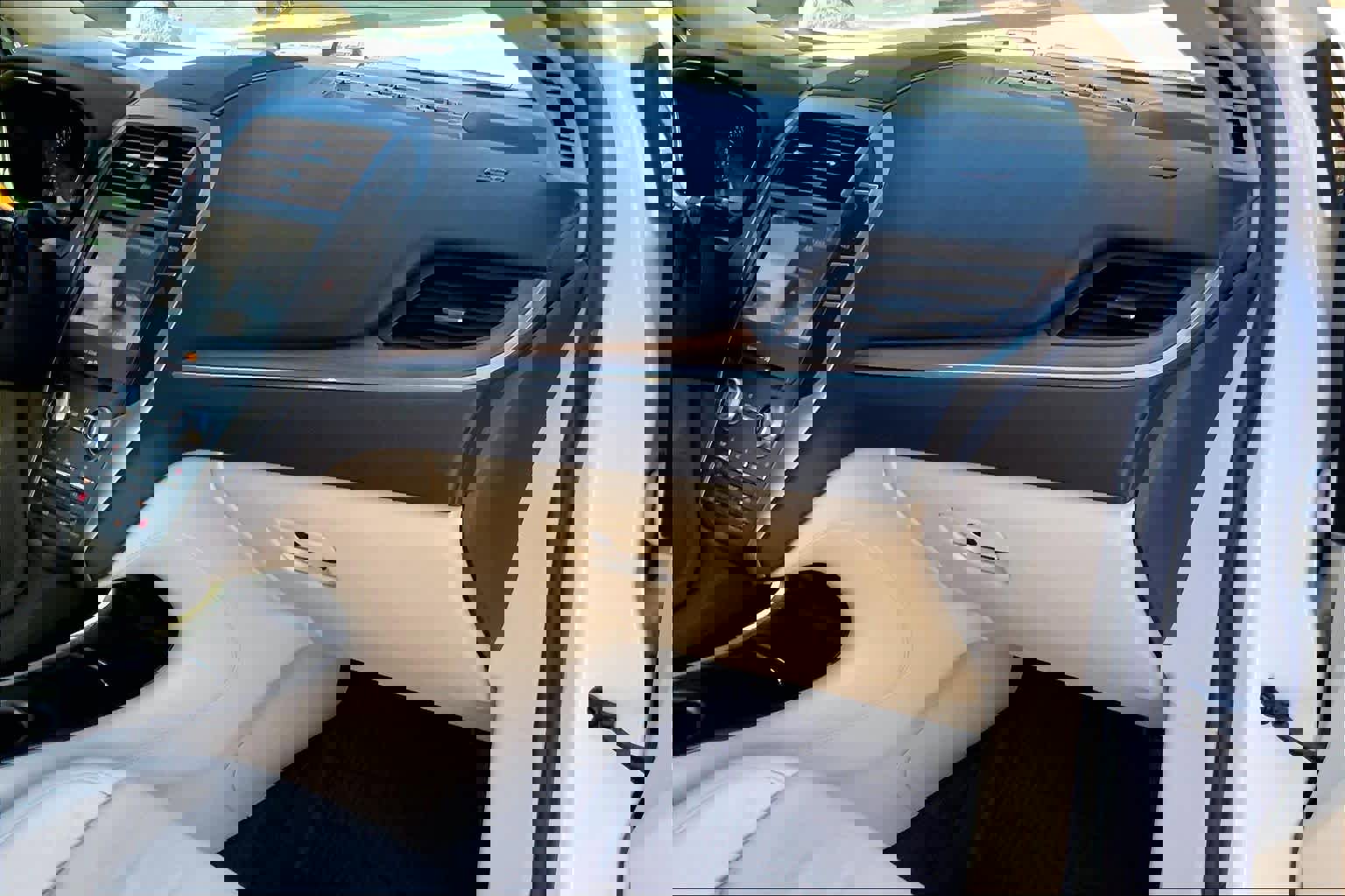 Used 2018 Lincoln MKC Select w/ Select Plus Package image 18