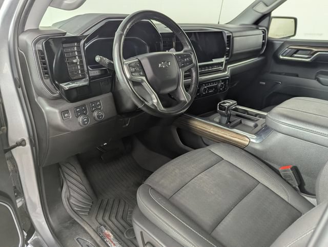 Used 2024 Chevrolet Silverado 1500 RST w/ Convenience Package II AWD/4WD image 16
