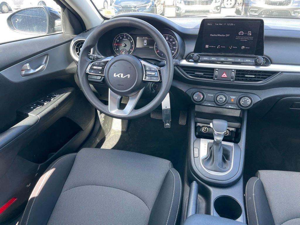 Used 2023 Kia Forte LXS w/ LXS Technology Package image 8