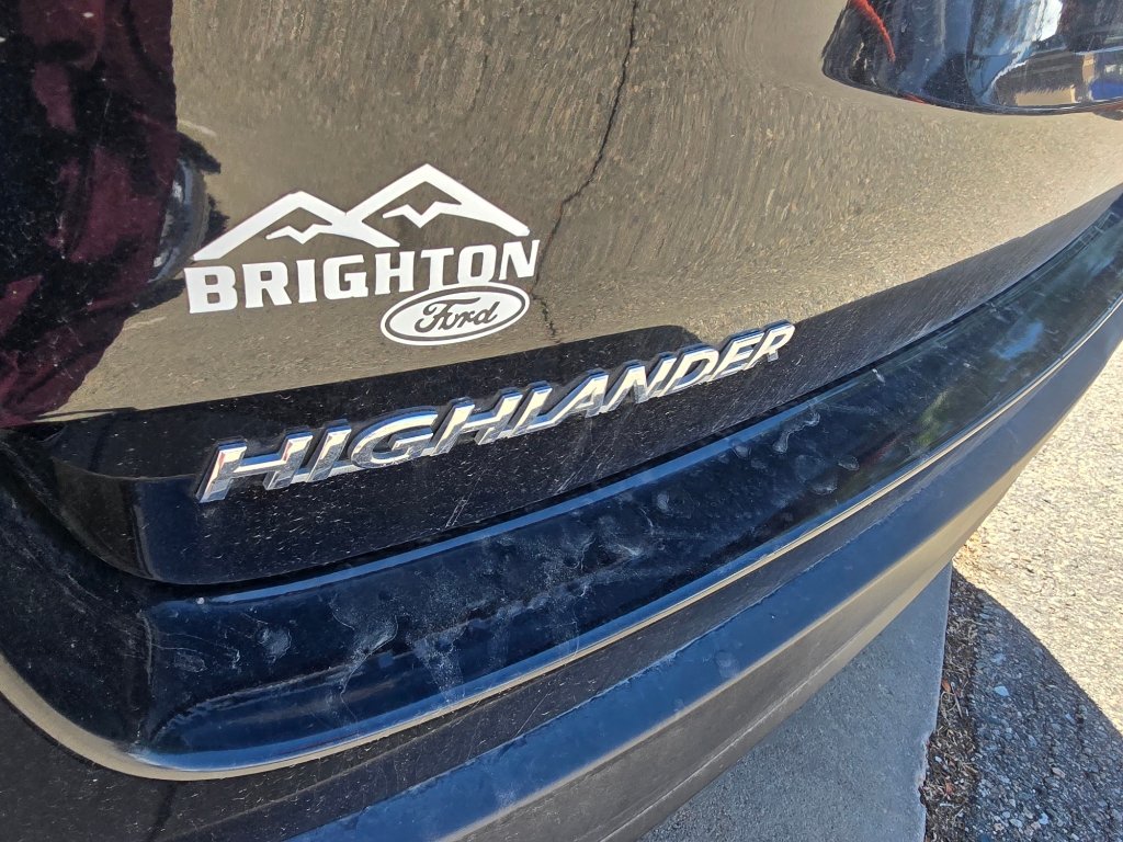 Used 2019 Toyota Highlander XLE AWD/4WD image 21