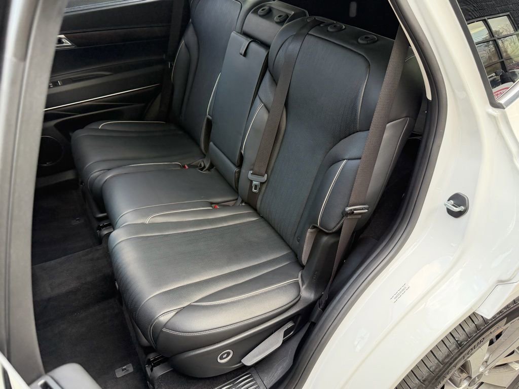 Used 2023 Genesis GV80 3.5T w/ Advanced Package image 29